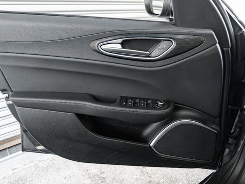 Used 2023 Alfa Romeo Giulia Sprint image 29