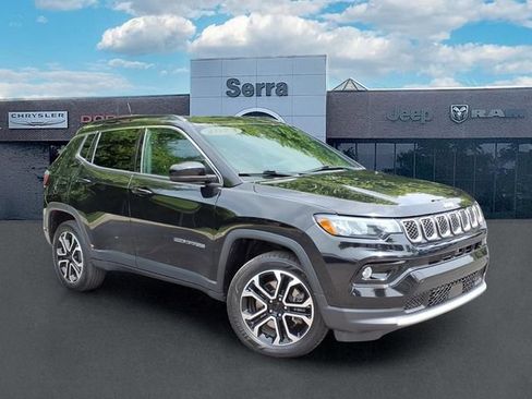 Used 2023 Jeep Compass Limited AWD/4WD image 1