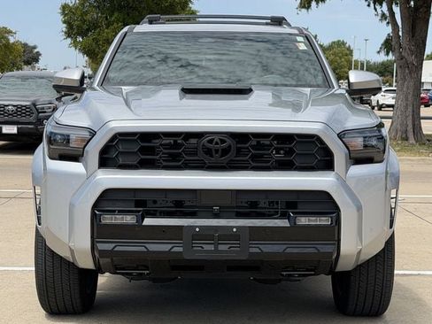 Used 2025 Toyota 4Runner TRD Sport Premium AWD/4WD image 7