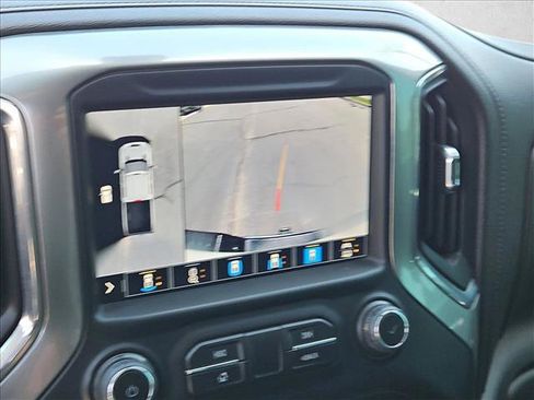 Used 2022 Chevrolet Silverado 2500 LTZ w/ LTZ Convenience Package AWD/4WD image 17