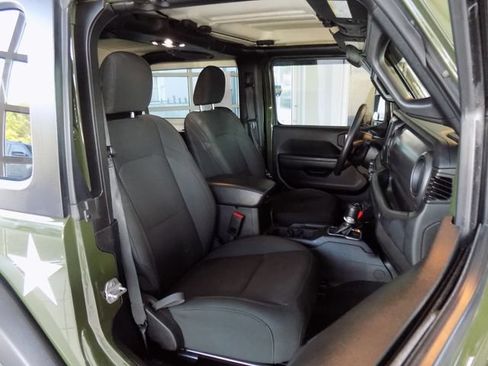 Certified 2023 Jeep Wrangler Sport AWD/4WD image 24