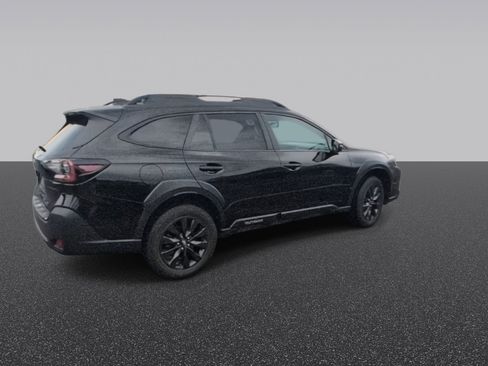 Used 2025 Subaru Outback Onyx Edition AWD/4WD image 9
