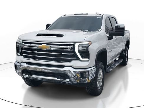 Used 2024 Chevrolet Silverado 2500 LTZ w/ LTZ Convenience Package image 2