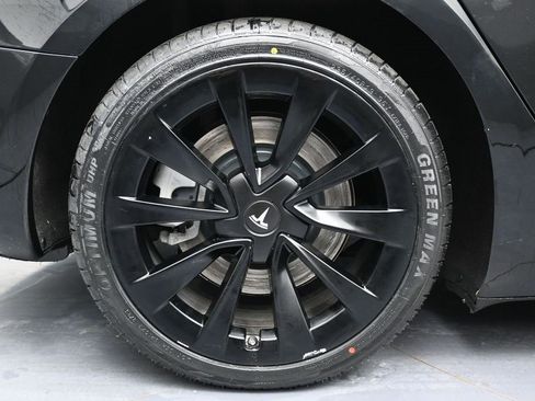 Used 2023 Tesla Model 3 Standard Range image 11