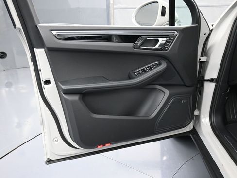 New 2026 Porsche Macan S AWD/4WD image 15