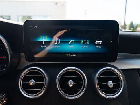 Used 2019 Mercedes-Benz C 300 Sedan image 14