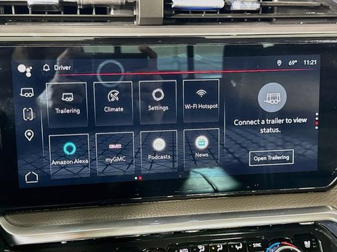 Used 2023 GMC Sierra 1500 Denali w/ Technology Package AWD/4WD image 44