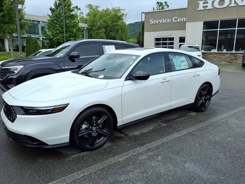 New 2026 Honda Accord Sport image 8