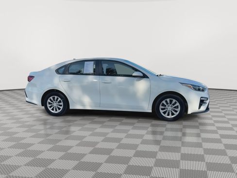Used 2021 Kia Forte Sedan FWD image 2