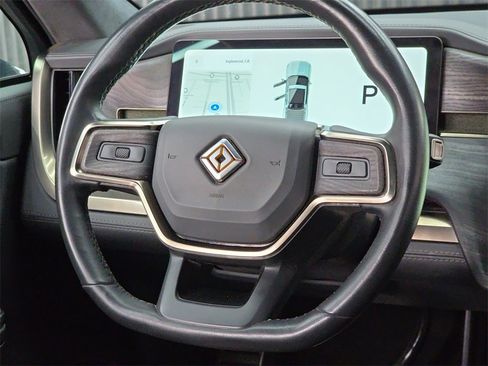 Used 2022 Rivian R1T Adventure image 18