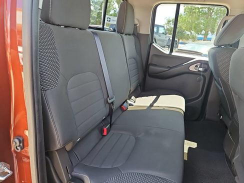 Used 2016 Nissan Frontier PRO-4X AWD/4WD image 25