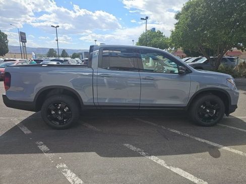 New 2026 Honda Ridgeline Black Edition image 4