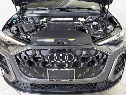 New 2025 Audi Q5 Premium image 15