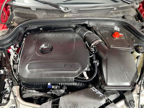 Certified 2025 MINI Cooper 2-Door Hardtop FWD image 28
