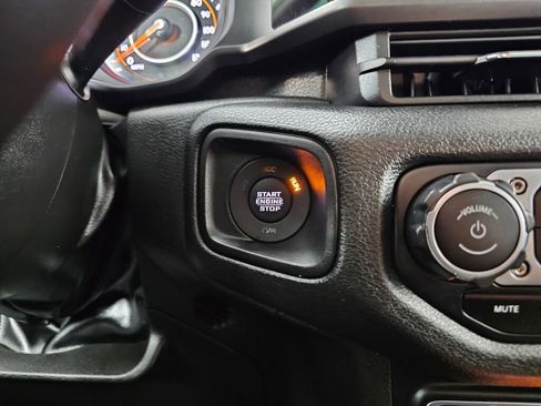 Used 2024 Jeep Wrangler Sport S image 25