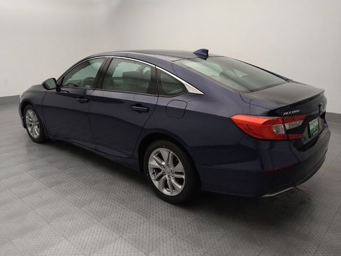Used 2018 Honda Accord LX image 3