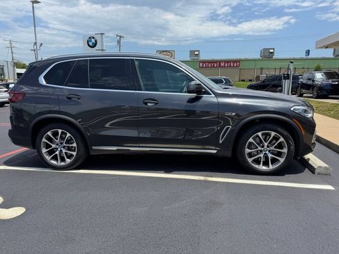 Used 2023 BMW X5 xDrive45e w/ Executive Package AWD/4WD image 2