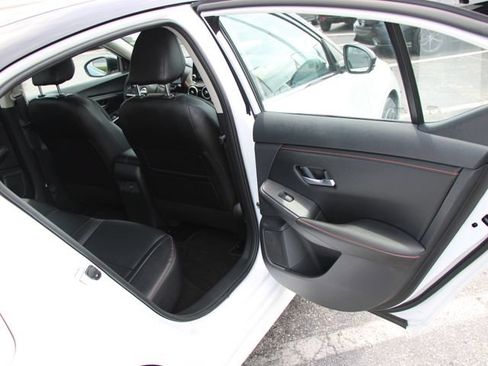 Certified 2025 Nissan Sentra SR w/ SR Premium Package FWD image 30