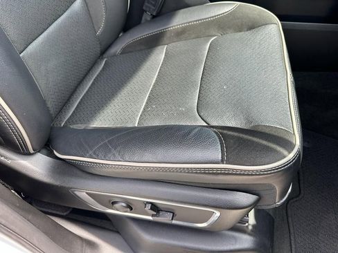 Used 2024 RAM 1500 Laramie image 18