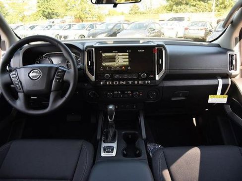 New 2026 Nissan Frontier SV image 8