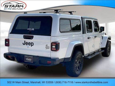 Used 2021 Jeep Gladiator Sport AWD/4WD image 6