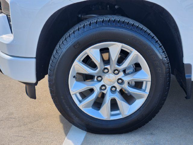 Used 2024 Chevrolet Silverado 1500 Custom RWD image 16