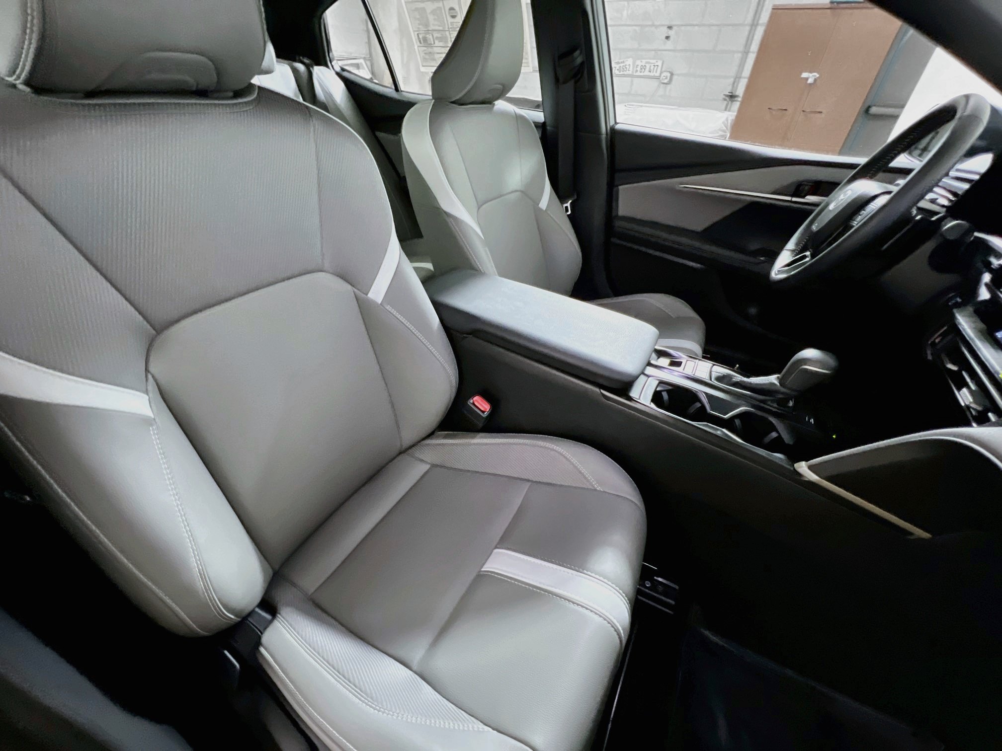 Used 2026 Toyota Camry SE FWD image 31