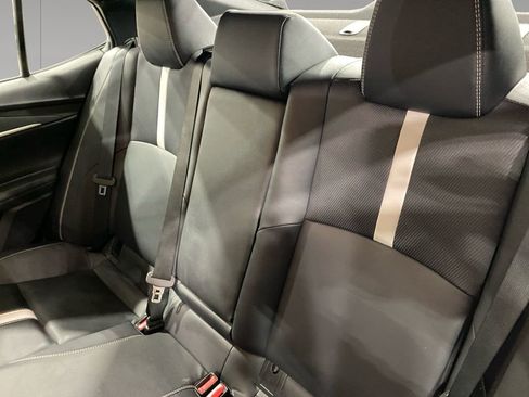 Used 2025 Toyota Camry SE image 16