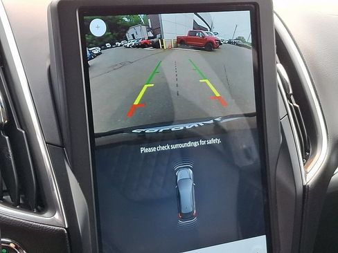 Certified 2023 Ford Edge Titanium AWD/4WD image 18