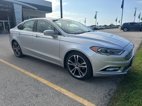 Used 2017 Ford Fusion Titanium AWD/4WD image 2