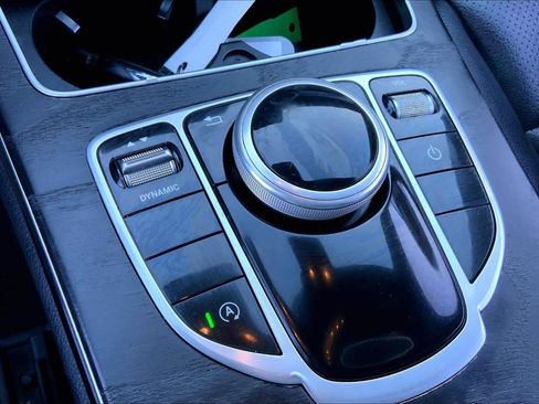 Used 2017 Mercedes-Benz C 300 Sedan image 32