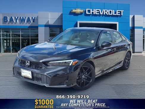 Used 2025 Honda Civic Sport image 1