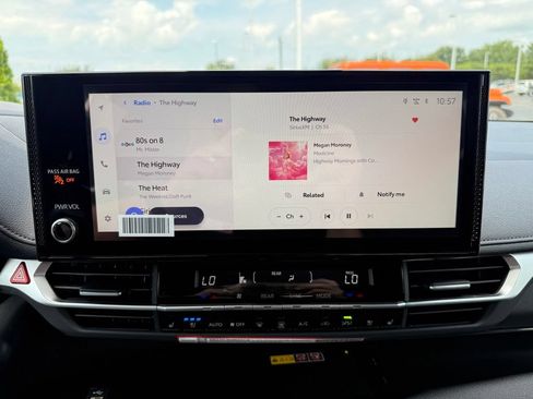 New 2026 Toyota Sienna Platinum AWD/4WD image 29