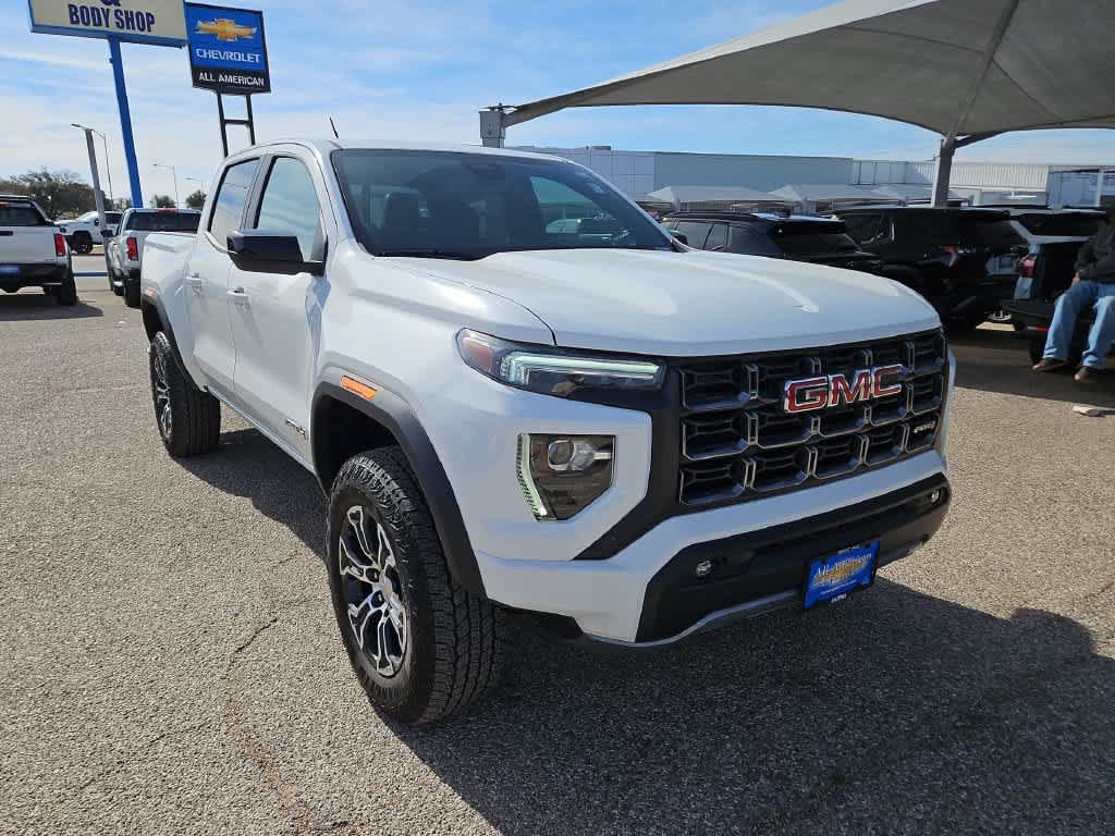 Used 2024 GMC Canyon AT4 AWD/4WD image 2
