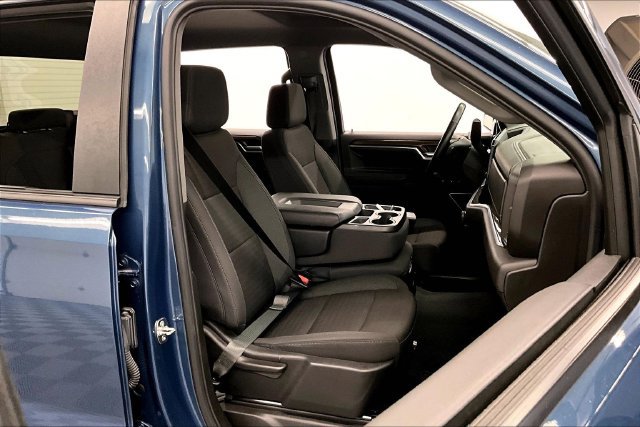 Used 2024 Chevrolet Silverado 1500 LT AWD/4WD image 8