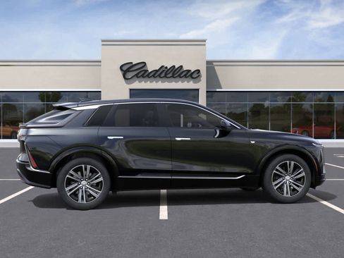 New 2025 Cadillac Lyriq Luxury image 5