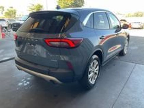 Used 2023 Ford Escape Active AWD/4WD image 4