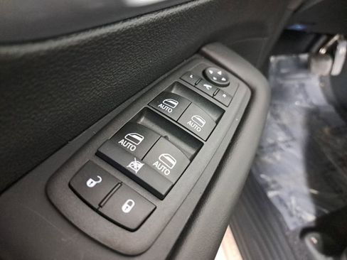 New 2026 Chrysler Pacifica Limited image 16