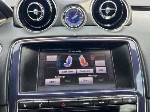 Used 2013 Jaguar XJ AWD image 20