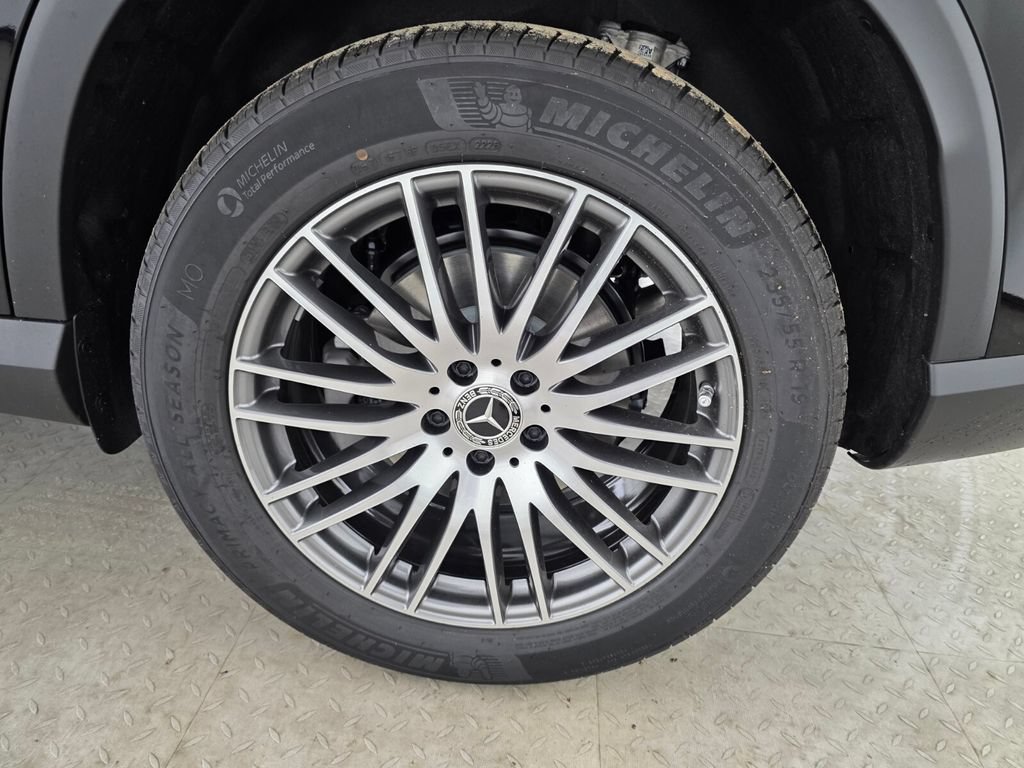 New 2027 Mercedes-Benz GLC 300 image 12