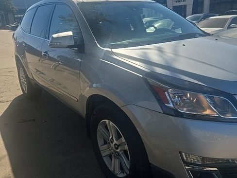 Used 2014 Chevrolet Traverse LT image 12
