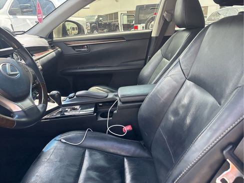 Used 2015 Lexus ES 350 w/ Luxury Package FWD image 8