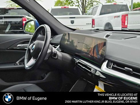 Used 2025 BMW X1 xDrive28i w/ Technology Package AWD/4WD image 13