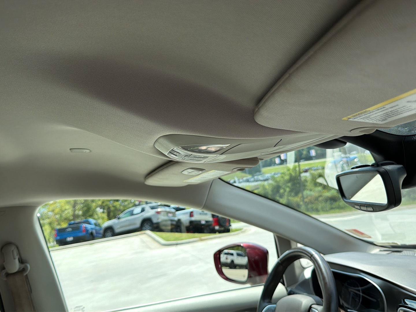 Used 2017 Chrysler Pacifica Touring-L Plus w/ Advanced Safetytec Group FWD image 39