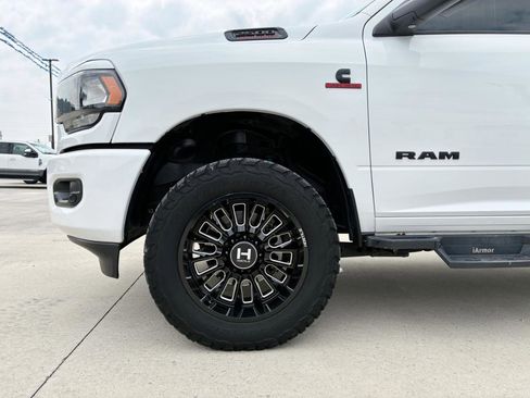 Used 2022 RAM 2500 Big Horn w/ Night Edition AWD/4WD image 7