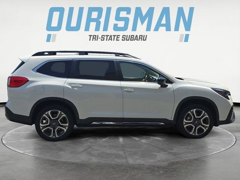 Used 2025 Subaru Ascent Limited w/ Popular Package #2 AWD/4WD image 7