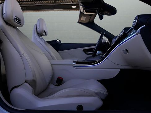 Used 2024 Mercedes-Benz CLE 300 4MATIC Cabriolet image 77