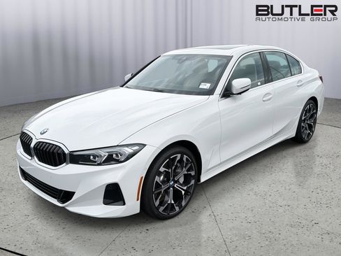 Used 2025 BMW 330i Sedan w/ Premium Package RWD image 1