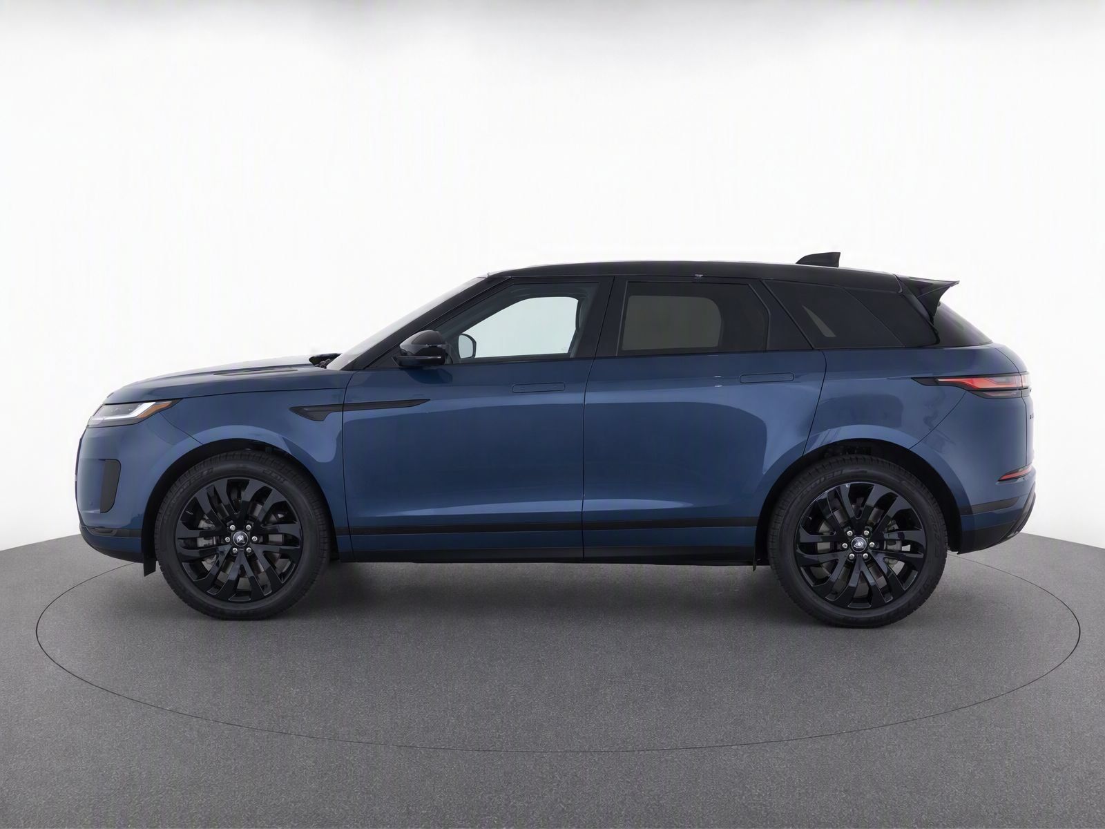 Used 2026 Land Rover Range Rover Evoque S AWD/4WD image 6