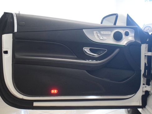 Used 2018 Mercedes-Benz E 400 Cabriolet image 40